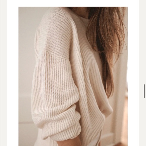 Everlane Ribbed Cashmere Crew Sweater in Ivory - Picture 7 of 7